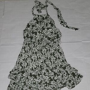 MABLE Dresse| Floral Smocked Halter Mini Dress | Color: Green/off white Size M